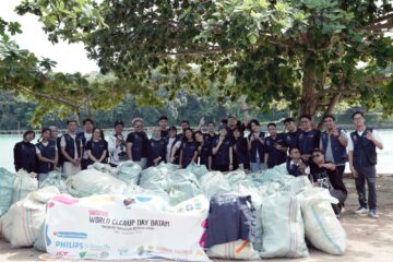 Kolaborasi untuk Bumi: Ascott Region Batam Bersatu dalam Aksi World Cleanup Day 2025 di Pantai Bahagia, Nongsa