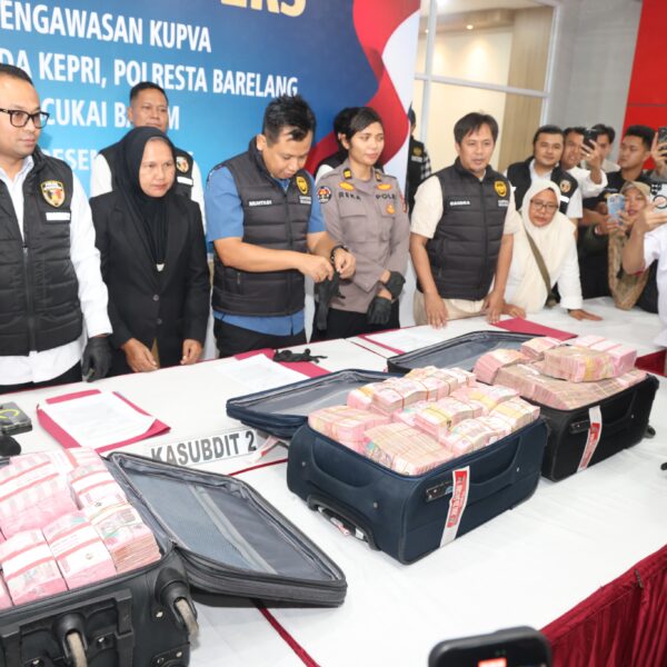 Pemilik Uang Tunai Rp 7,7 Miliar di Batam Yang Akan Dibawa Ke Luar Negeri Dikenakan Sanksi Administratif 