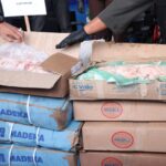 Polda Kepri Amankan 5037 Kotak Daging dan Ratusan Karung Barang Bekas Ilegal