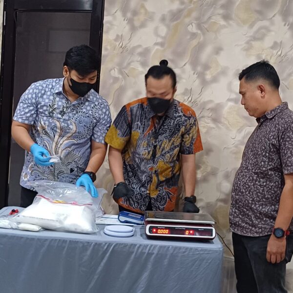BNNP Kepri Musnahkan 5 Kg Lebih Sabu Beserta Ratusan Pil Ekstasi