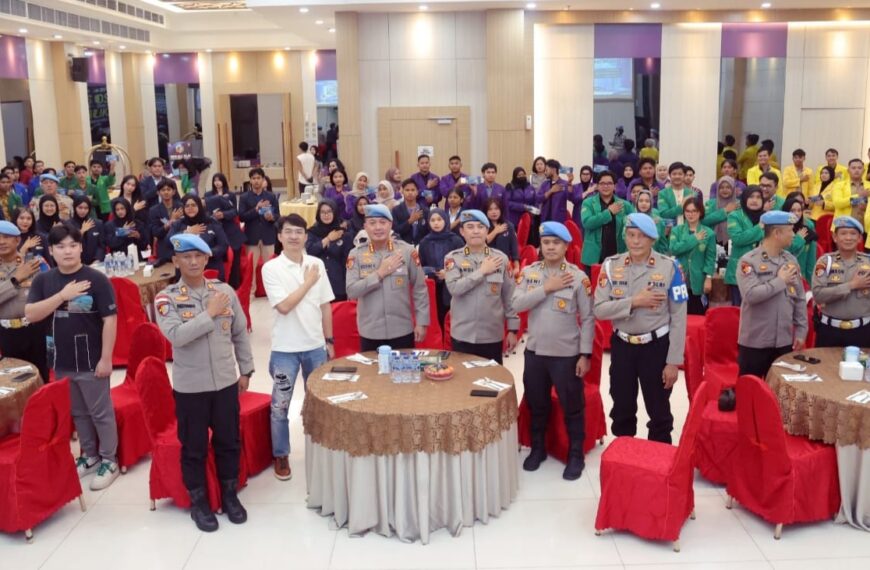 Propam Polda Kepri Sosialisasikan QR Code Yanduan Propam Pada Mahasiswa