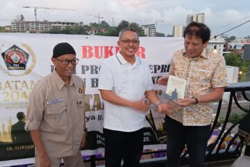 Momen Buka Bersama PWI Kepri Jadi Ajang Literasi Strategis Bersama Ir. Suryanto