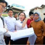 Li Claudia Chandra Pastikan Titik Penyebrangan Aman di SDN 001 Batam Kota