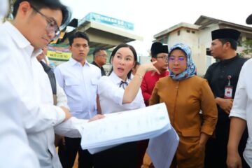 Li Claudia Chandra Pastikan Titik Penyebrangan Aman di SDN 001 Batam Kota