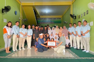 HARRIS Hotel Batam Center dan HARRIS Resort Waterfront Batam Salurkan Infaq dari Paket Buka Puasa ke Panti Asuhan