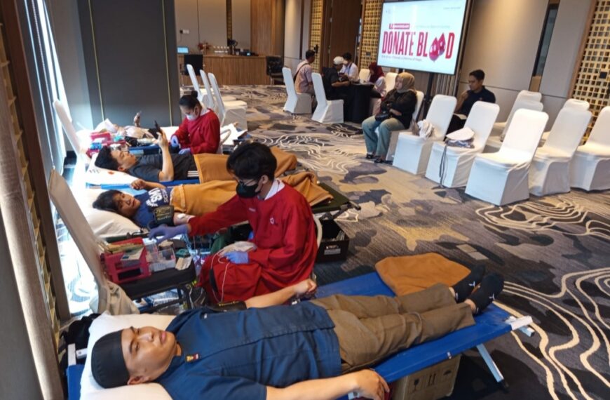 Grand Mercure Batam Centre Rayakan Anniversary Pertama dengan Aksi Donor Darah, Kumpulkan 40 Kantong Darah
