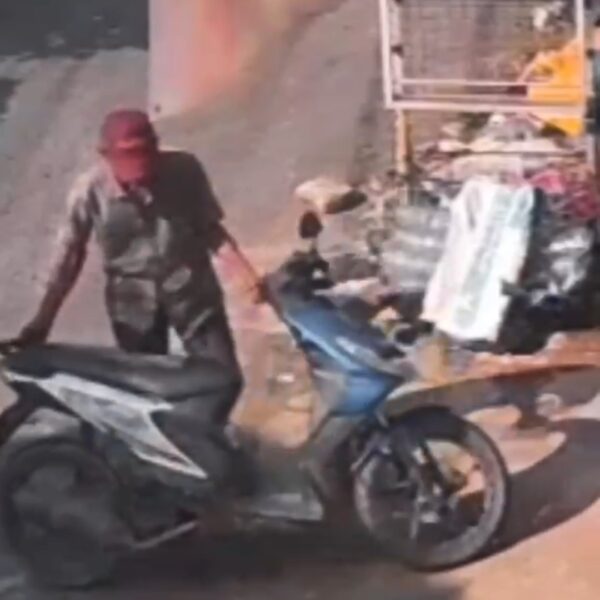 Bapak dan Anak Tiri Kompak Curi Motor di Nongsa Batam