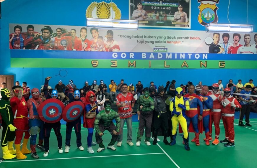 Belasan Superhero Muncul Mapolda Kepri, Ramaikan Rangkaian HUT RI Ke-81