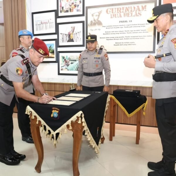 AKBP Robby Topan Manusiwa Resmi Jabat Dirreskrimsus Polda Kepri